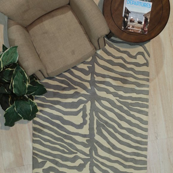 Slate Harmony Hand-Tufted Gray Wool Rug - Picture 2 of 4